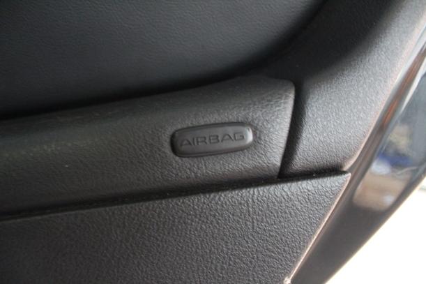 Foto: TÜR HINTEN RECHTS eines Peugeot 407 HDi 205 Bi-Turbo Automatik