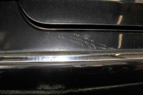 Foto: STOSSFÄNGER / STOSSSTANGE HINTEN eines Peugeot 407 HDi 205 Bi-Turbo Automatik C