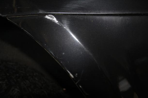 Foto: STOSSFÄNGER / STOSSSTANGE HINTEN eines Peugeot 407 HDi 205 Bi-Turbo Automatik C
