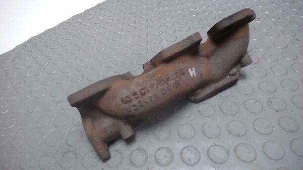 Foto: AUSPUFFKRÜMMER HINTEN eines Peugeot 407 HDi 205 Bi-Turbo Automatik C