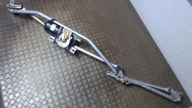 Foto: SCHEIBENWISCHERMOTOR VORN eines Opel Zafira 2.2 DTI