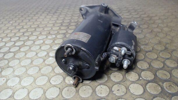 Foto: ANLASSER / STARTER BOSCH eines Opel Zafira 2.2 DTI