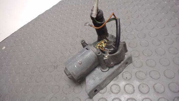 Foto: HECKSCHEIBENWISCHERMOTOR eines FORD FIESTA 0,9