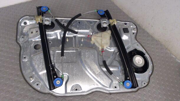 Foto: FENSTERHEBER ELEKTRISCH VORN RECHTS eines VW Polo 1.2