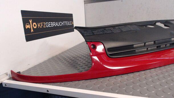 Foto: KÜHLERGRILL eines Renault Clio 1.4