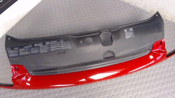 Foto: KÜHLERGRILL eines Renault Clio 1.4