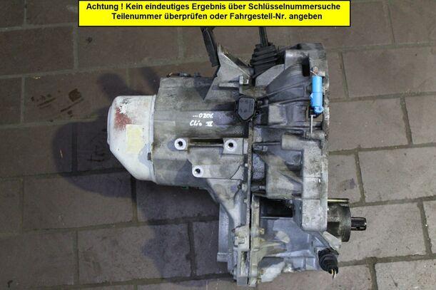 Foto: SCHALTGETRIEBE 5-GANG eines Renault Clio 1.4 C