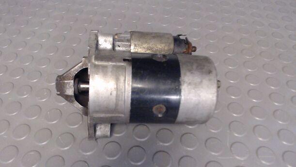 Foto: ANLASSER / STARTER eines Renault Clio 1.4