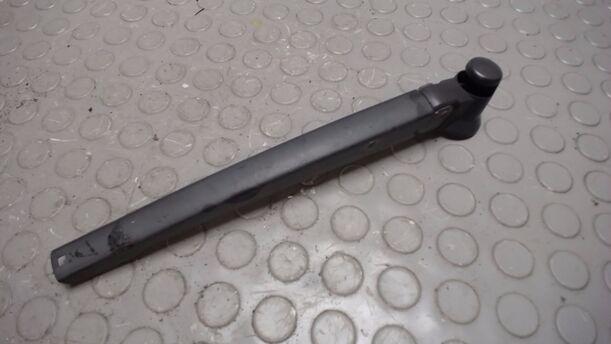 Foto: SCHEIBENWISCHERARM HINTEN eines VW Fox 1.2