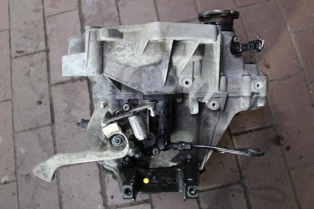 Foto: SCHALTGETRIEBE 5-GANG HUX eines VW Fox 1.2