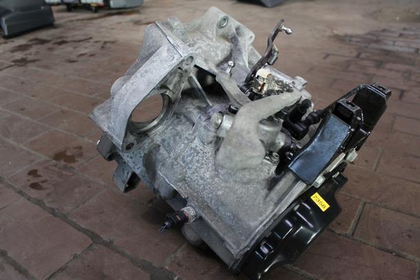Foto: SCHALTGETRIEBE 5-GANG HUX eines VW Fox 1.2