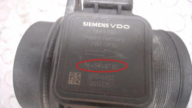 Foto: LUFTMASSENMESSER SIEMENS eines Peugeot 407 HDi 205 Bi-Turbo Automatik C