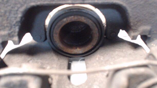 Foto: BREMSSATTEL VORN LINKS eines Audi A4 Avant 2.0