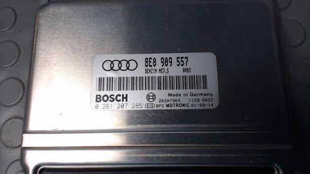Foto: STEUERGERÄT EINSPRITZUNG eines Audi A4 Avant 2.0