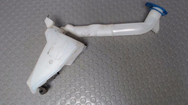 Foto: SCHEIBENWASCHBEHÄLTER eines Seat Ibiza 1.2 12V
