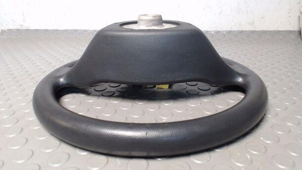 Foto: LENKRAD OHNE AIRBAG eines Seat Ibiza 1.2 12V