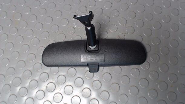 Foto: INNENSPIEGEL eines Chrysler PT Cruiser 2.0