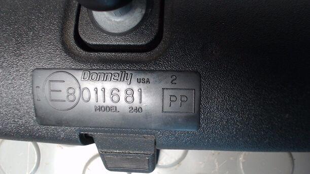 Foto: INNENSPIEGEL eines Chrysler PT Cruiser 2.0