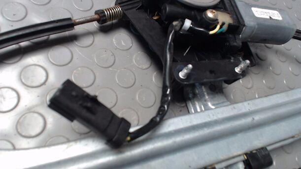 Foto: FENSTERHEBER ELEKTRISCH HINTEN RECHTS eines Chrysler PT Cruiser 2.0