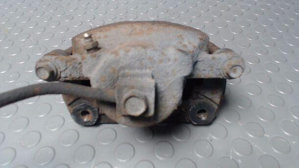 Foto: BREMSSATTEL VORN LINKS eines Chrysler PT Cruiser 2.0 GL