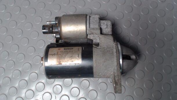 Foto: ANLASSER / STARTER BOSCH eines Chrysler PT Cruiser 2.0