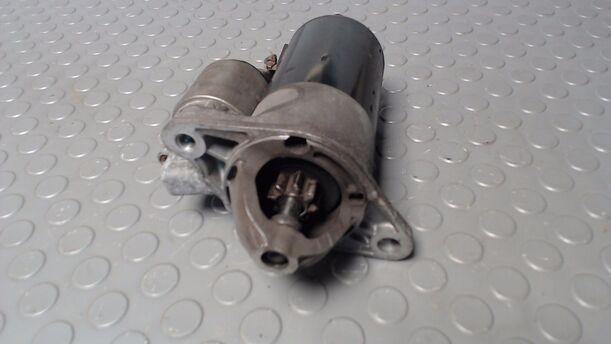 Foto: ANLASSER / STARTER BOSCH eines Chrysler PT Cruiser 2.0