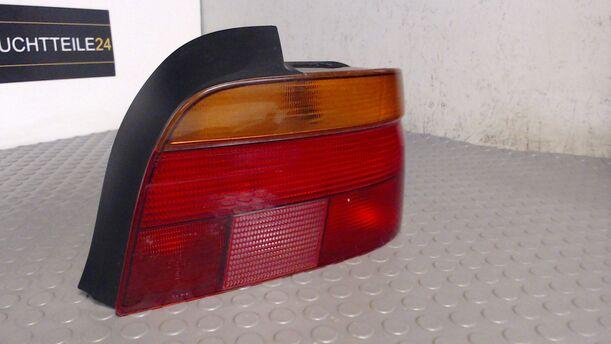 Foto: RÜCKLEUCHTE / HECKLEUCHTE RECHTS eines BMW 520i