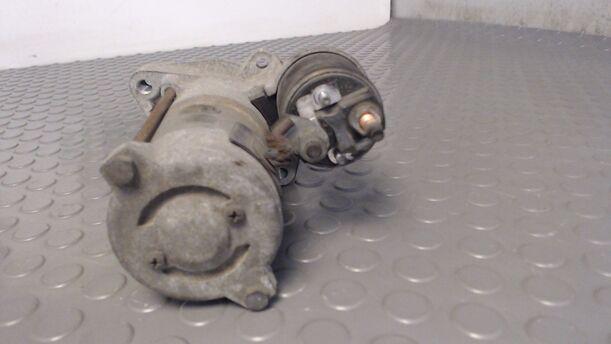 Foto: ANLASSER / STARTER eines BMW 520i