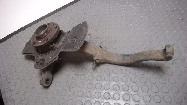 Foto: ACHSSCHENKEL VORN LINKS eines Alfa Romeo 156 1.6 16V Twin Spark