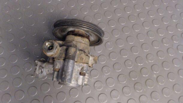 Foto: PUMPE SERVOLENKUNG / SERVOPUMPE eines Rover 214