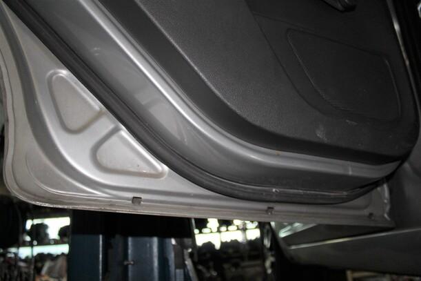 Foto: TÜR HINTEN LINKS eines Ford Focus C-MAX 1.6 C
