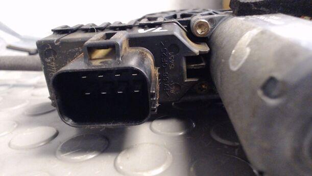 Foto: FENSTERHEBER ELEKTRISCH VORN LINKS (4/5-Türer) eines Ford Focus DI