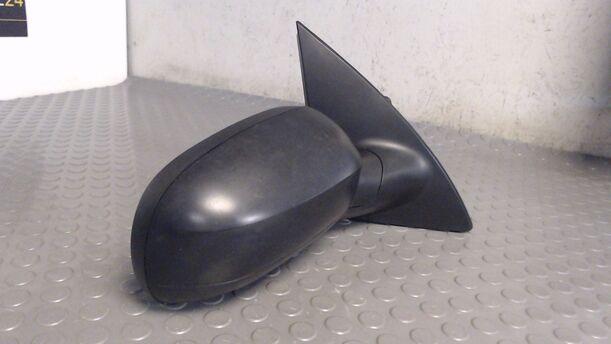Foto: AUSSENSPIEGEL MECHANISCH VERSTELLBAR RECHTS (ZUBEHÖR) eines Opel Corsa 1.2 16V