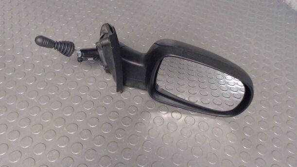 Foto: AUSSENSPIEGEL MECHANISCH VERSTELLBAR RECHTS (ZUBEHÖR) eines Opel Corsa 1.2 16V