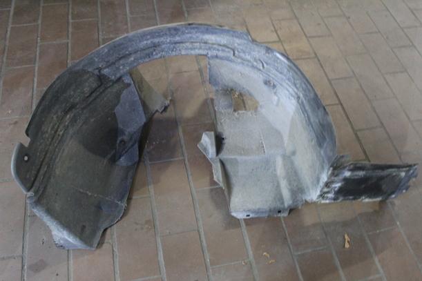 Foto: INNENRADHAUS VORN RECHTS eines Citroen Xsara Kombi 1.6 16V