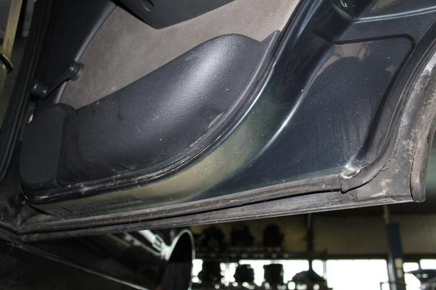 Foto: TÜR HINTEN RECHTS eines Citroen Xsara Kombi 1.6 16V