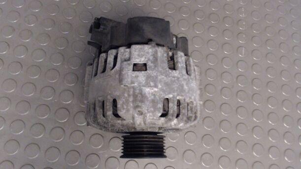 Foto: LICHTMASCHINE eines Citroen Xsara Kombi 1.6 16V LS
