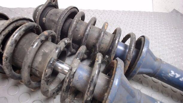 Foto: FEDERBEINE VORN eines FORD FIESTA 0,9