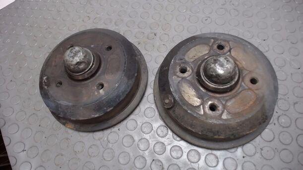Foto: BREMSTROMMELN HINTEN eines Ford Escort C