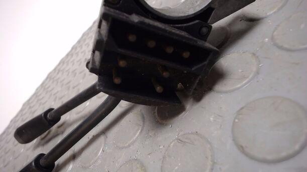 Foto: SCHEIBENWISCHERSCHALTER eines FORD FIESTA 0,9