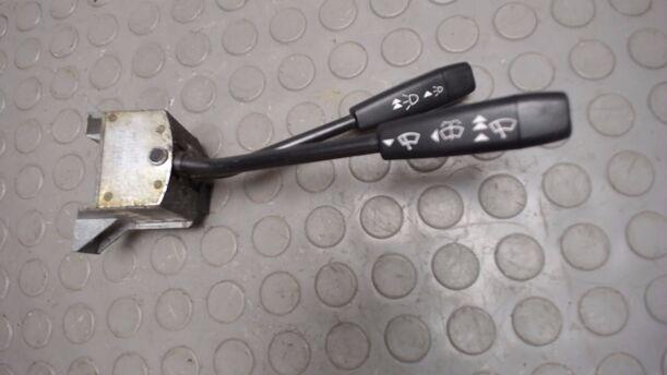 Foto: SCHEIBENWISCHERSCHALTER eines FORD FIESTA 0,9