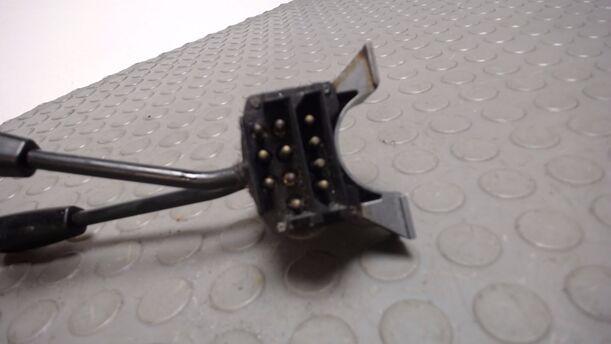 Foto: SCHEIBENWISCHERSCHALTER eines FORD FIESTA 0,9