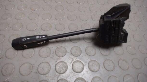 Foto: BLINKSCHALTER/KOMBISCHALTER eines FORD FIESTA 0,9
