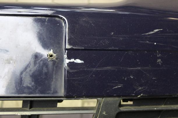 Foto: STOßSTANGE VORN eines Audi A4 Avant 1.6