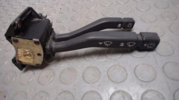 Foto: SCHEIBENWISCHERSCHALTER eines FORD ESCORT 1,3