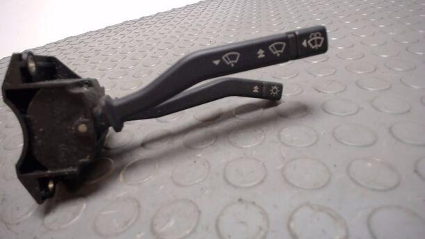 Foto: SCHEIBENWISCHERSCHALTER eines FORD ESCORT 1,3