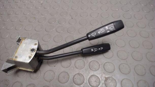 Foto: SCHEIBENWISCHERSCHALTER eines FORD FIESTA 0,9