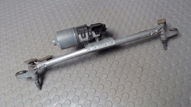 Foto: SCHEIBENWISCHERMOTOR VORN eines Citroen C5 2.0 CL