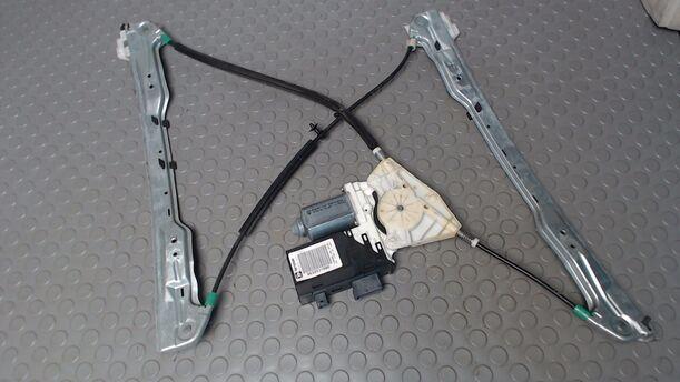 Foto: FENSTERHEBER ELEKTRISCH VORN LINKS eines Citroen C5 2.0