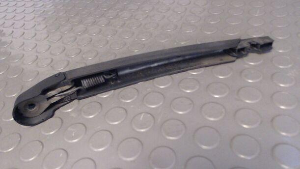 Foto: SCHEIBENWISCHERARM HINTEN eines Ford Ka 1.2 C